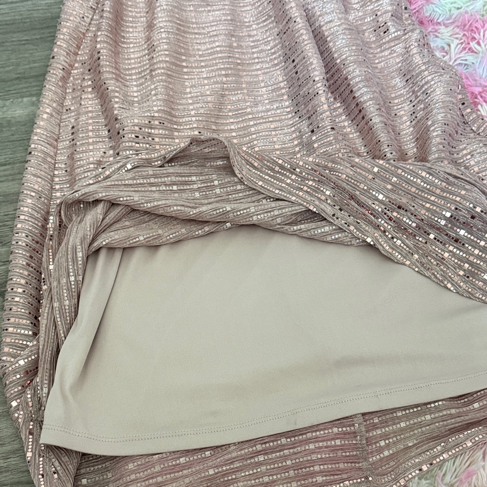 Leslie Fay Elegant Rose Gold Sequin Gown - Picture 12 of 13